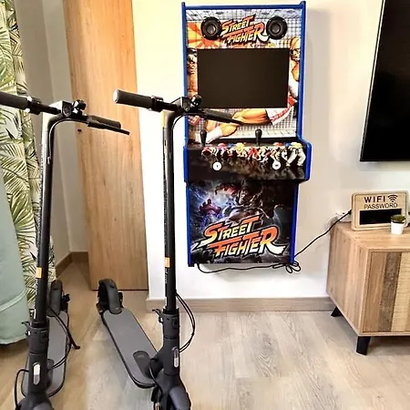 Appartamento Lujo Proyector, Maquina Arcade, Wifi Y Patinetes Oviedo Esterno foto