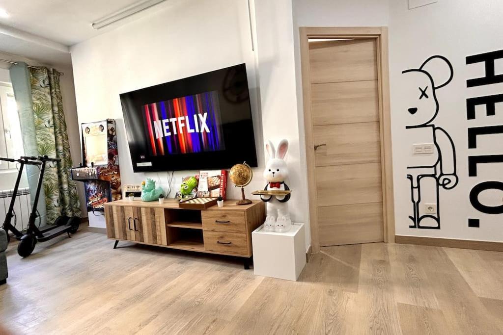 Lujo Proyector, Maquina Arcade, Wifi Y Patinetes Appartamento