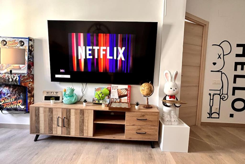 Apartment Lujo Proyector, Maquina Arcade, Wifi Y Patinetes *